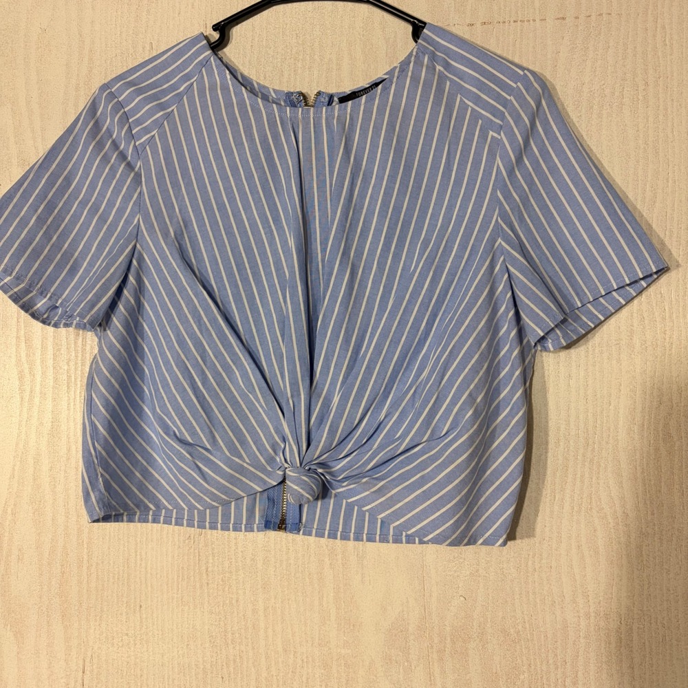 Forever 21 Crop Top Womens Small Blue White Striped Front Knot HT2234